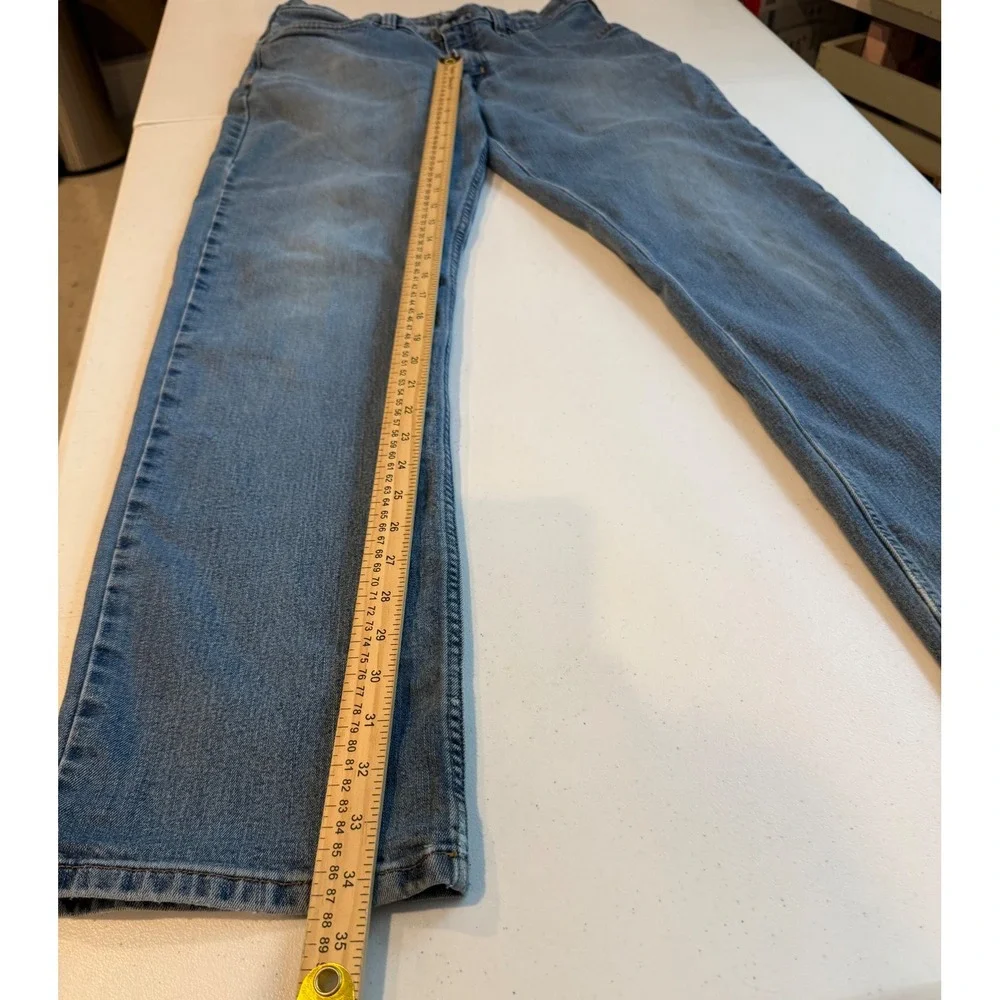 Carhartt Relaxed Fit Jeans Mens 32x34 Medium Wash Blue Denim Straight Leg 2510